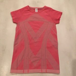 Ivivva girls size 10 fly tech short pink